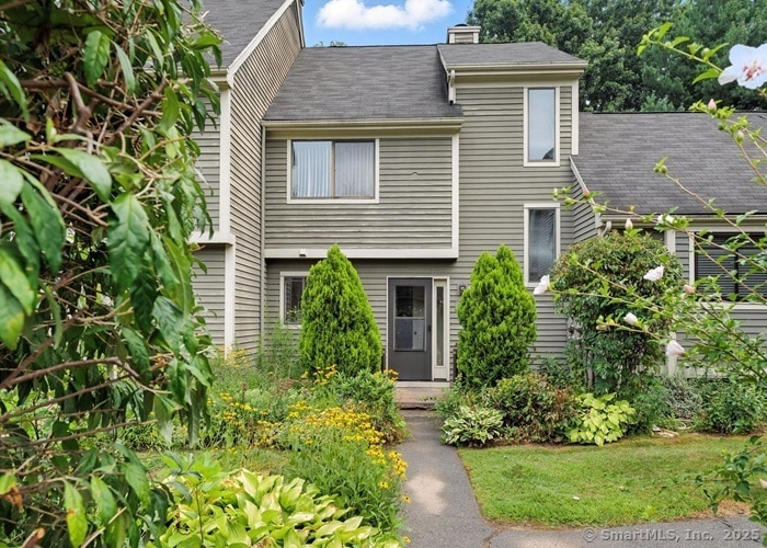 6 Wild Rose Ct unit 6, Bloomfield, CT 06002 - photo 1