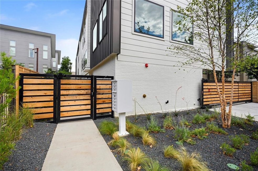 5022 Belmont Ave unit 6, Dallas, TX 75206 - photo 1