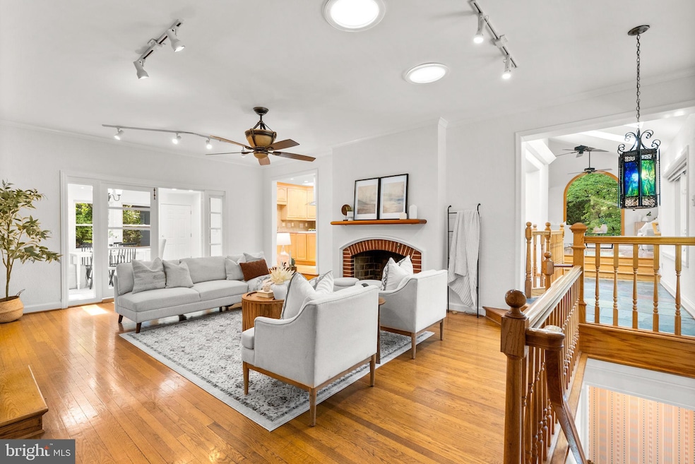 2816 Linden Ln, Silver Spring, MD 20910 - photo 1