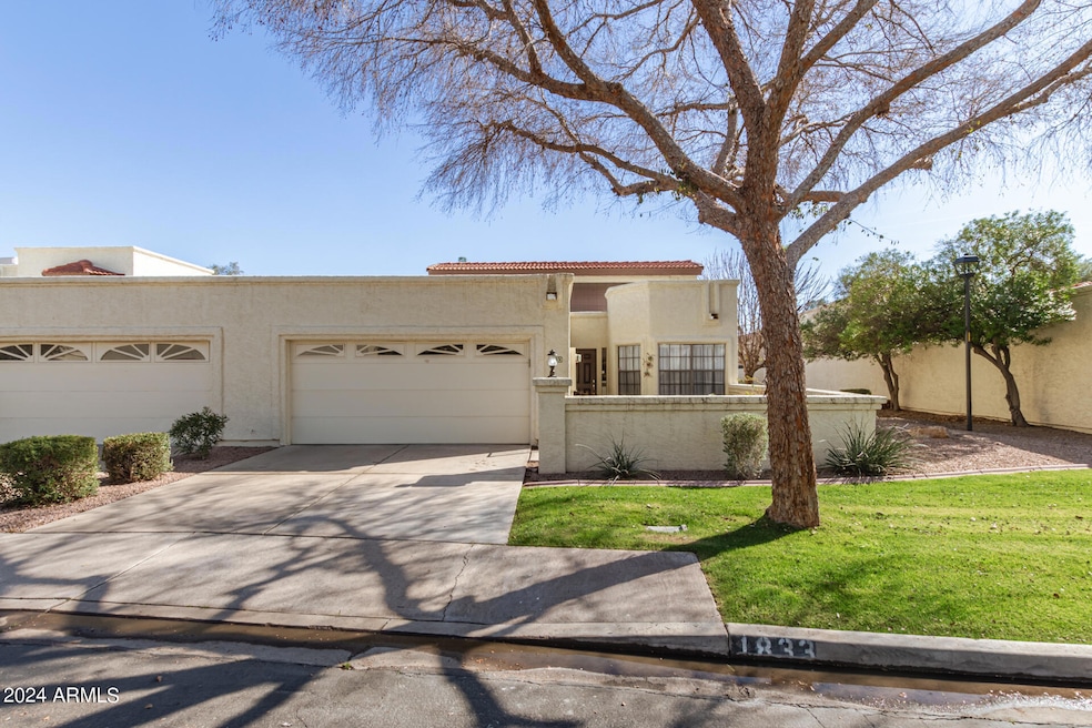 1833 E Vinedo Ln, Tempe, AZ 85284 - photo 1