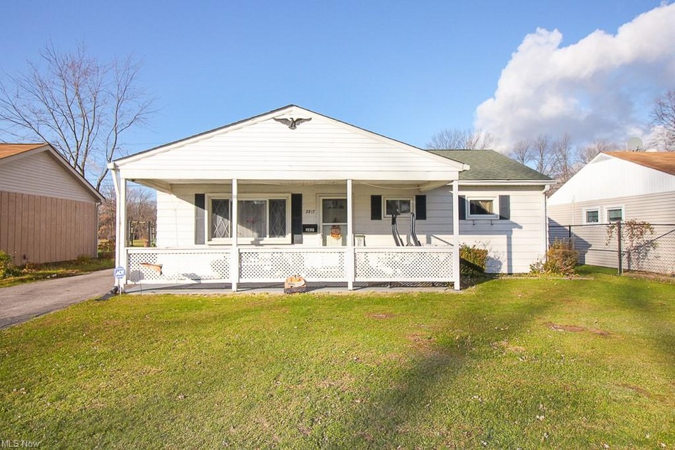 2817 Riverside Dr, Lorain, OH 44055 - photo 1