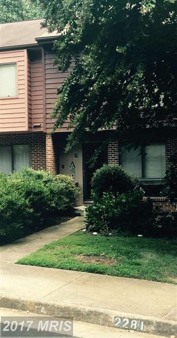 2275 Chestnut Burr Ct, Reston, VA 20191 - photo 1