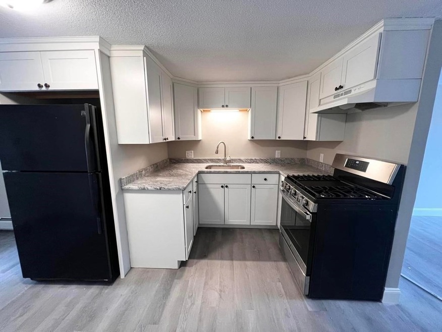 625 Gifford Rd unit 1M, Westport, MA 02790 - photo 1