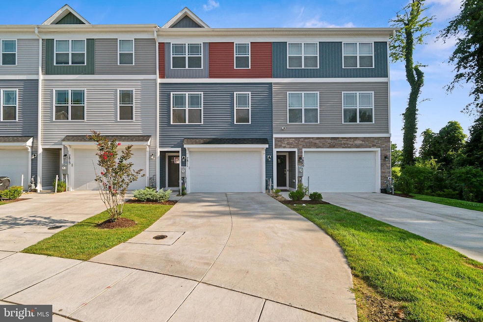 7811 Wolf Run Ln, Severn, MD 21144 - photo 1