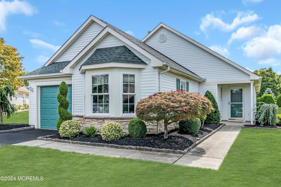 2530 Ridgemont Ct, Toms River, NJ 08755 - photo 1