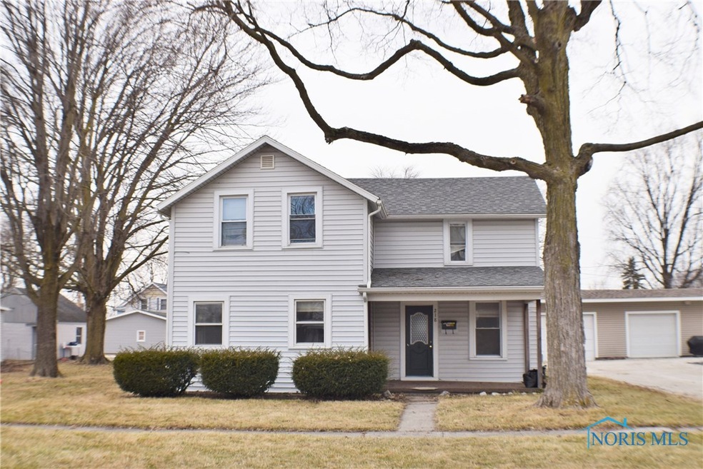 218 N Perry St, Woodville, OH 43469 - photo 1