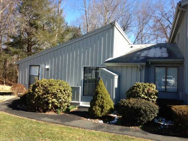 30 Wauwinet Ct unit 30, Guilford, CT 06437 - photo 1