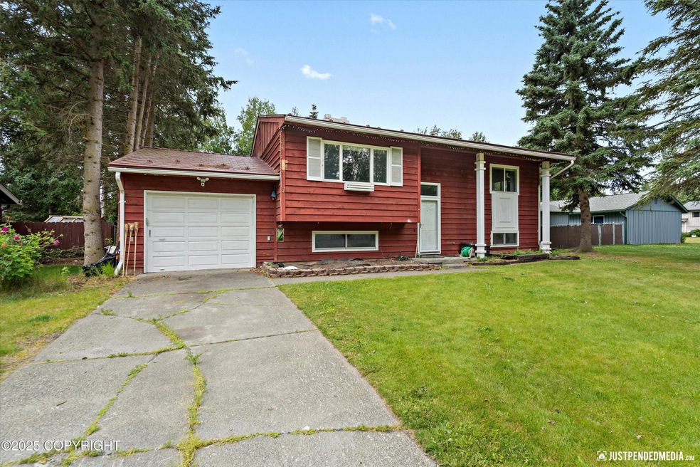 Pending $329,900 • Co-Listing Agent