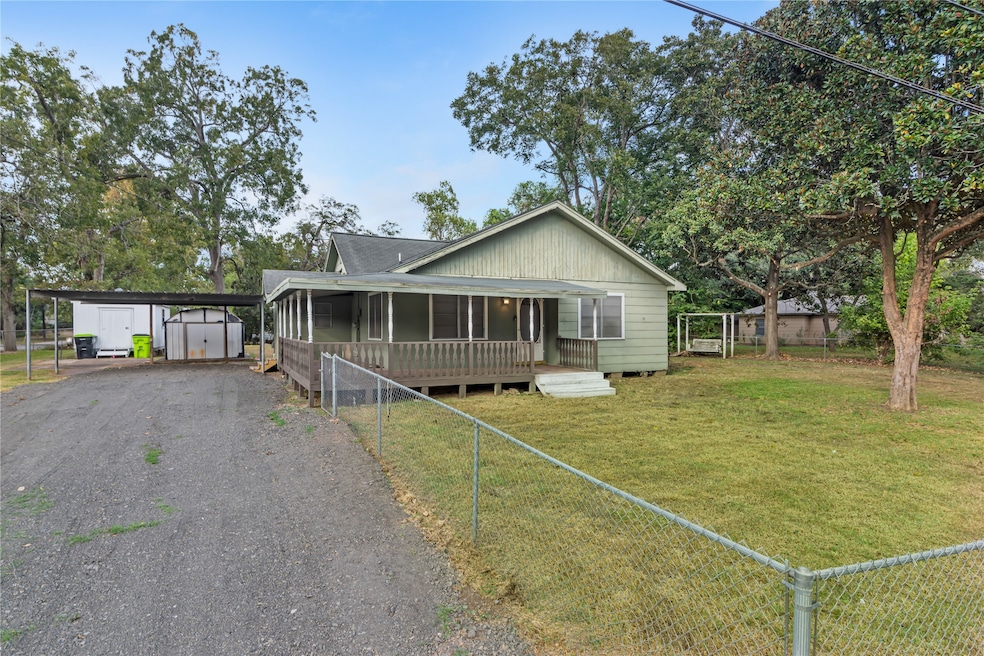 615 Riveredge Dr, Richmond, TX 77406 - photo 1