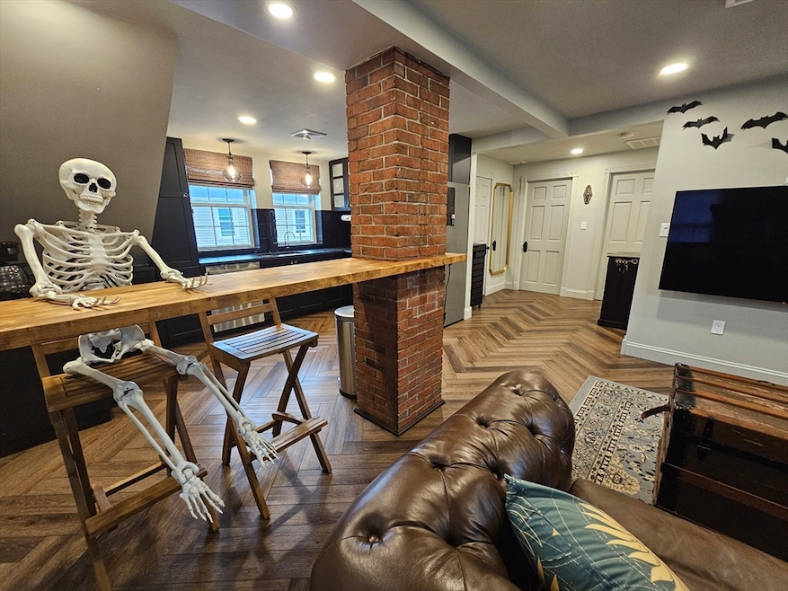 55 Buffum St unit 3, Salem, MA 01970 - photo 1