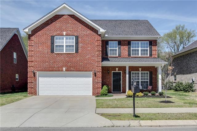 Beautiful all brick home in Chapman’s Crossing!  Enjoy the sidewalks, neighborhood playground, and walking trails… 