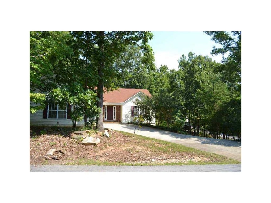 Exterior Front. Adorable 4 bedroom, 3 bath ranch t