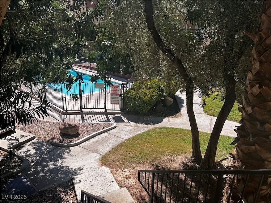 For Rent $1,285/month