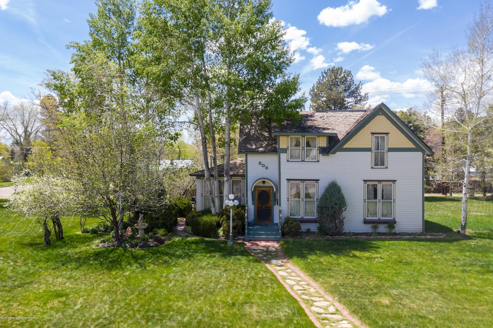 806 Yampa Ave, Craig, CO 81625 - photo 1