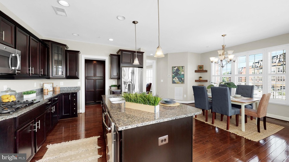 726 River Mist Dr unit 221, Oxon Hill, MD 20745 - photo 1