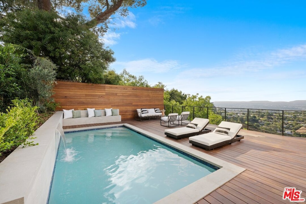 8620 Skyline Dr, Los Angeles, CA 90046 - photo 1