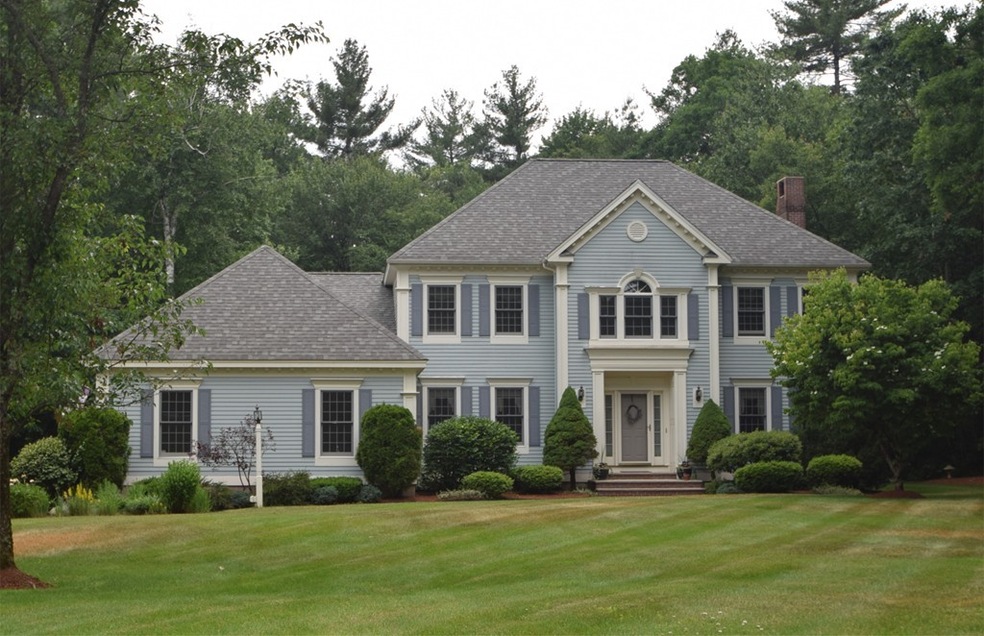 6 Stony Point Dr, Londonderry, NH 03053 - photo 1