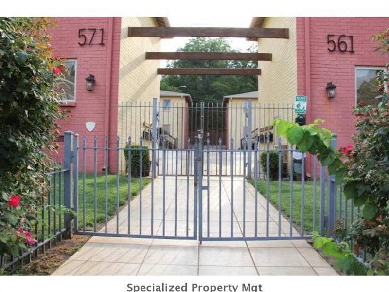 561 Formwalt St SW unit 11, Atlanta, GA 30312 - photo 1