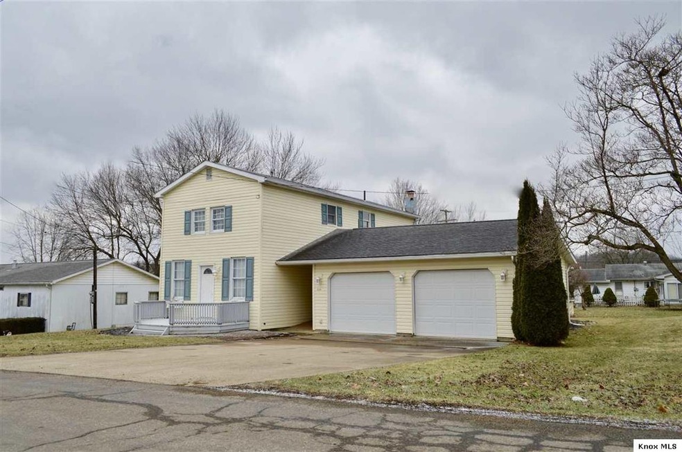 216 Plum St, Danville, OH 43014 - photo 1