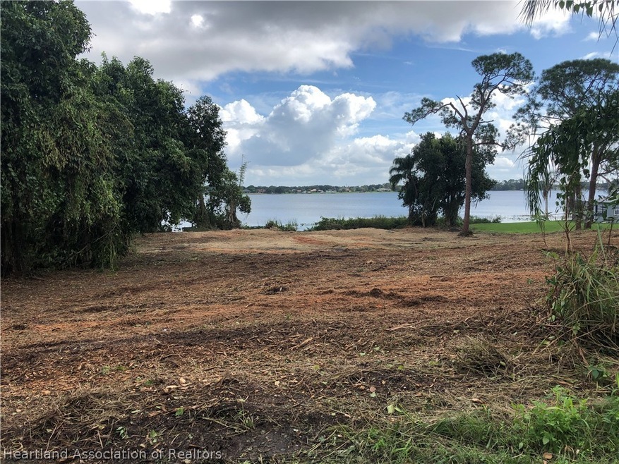 212 S Huntley Dr, Lake Placid, FL 33852 - photo 1