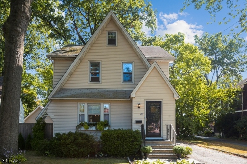 659 E Passaic Ave, Bloomfield, NJ 07003 - photo 1