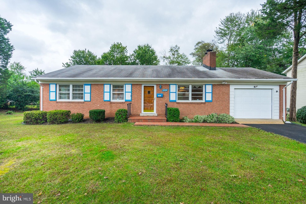 3229 Magnolia Ave, Falls Church, VA 22041 - photo 1