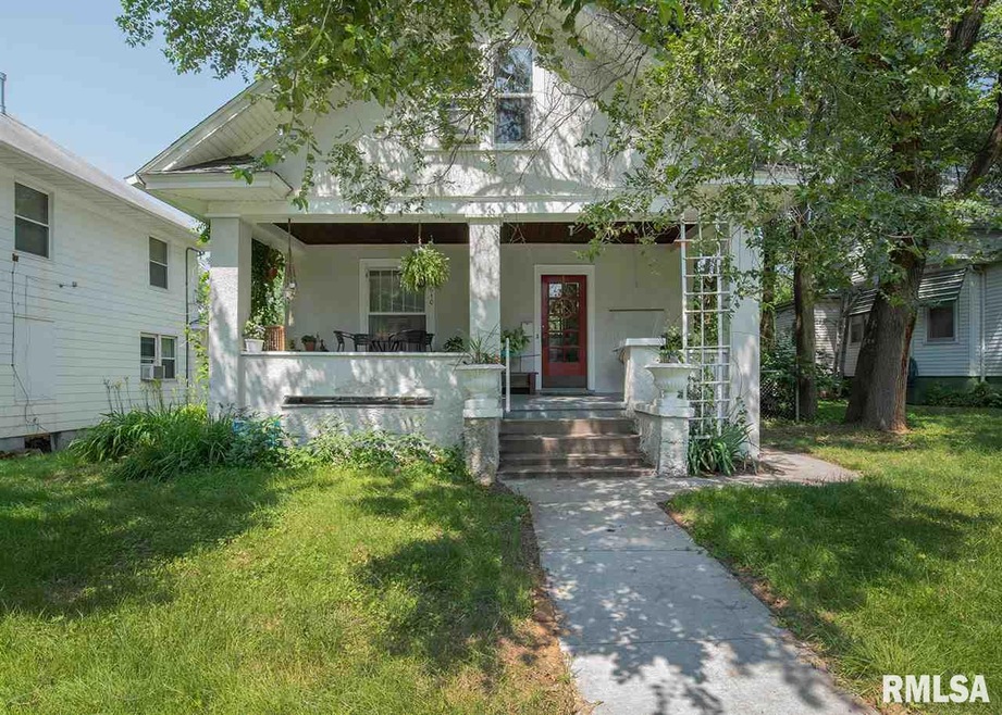 1610 Esplanade Ave, Davenport, IA 52803 - photo 1