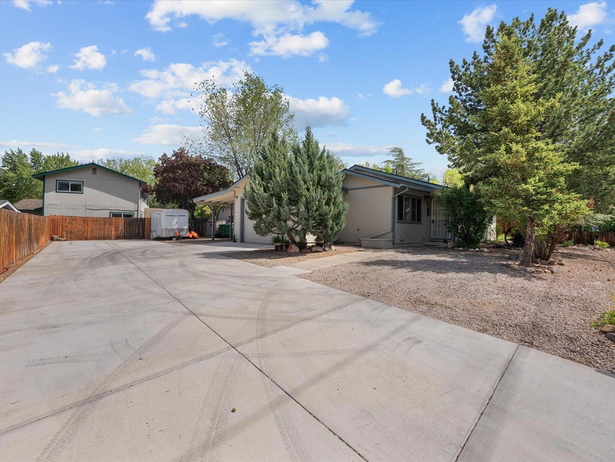 03-2489 Silver Sage Dr-100