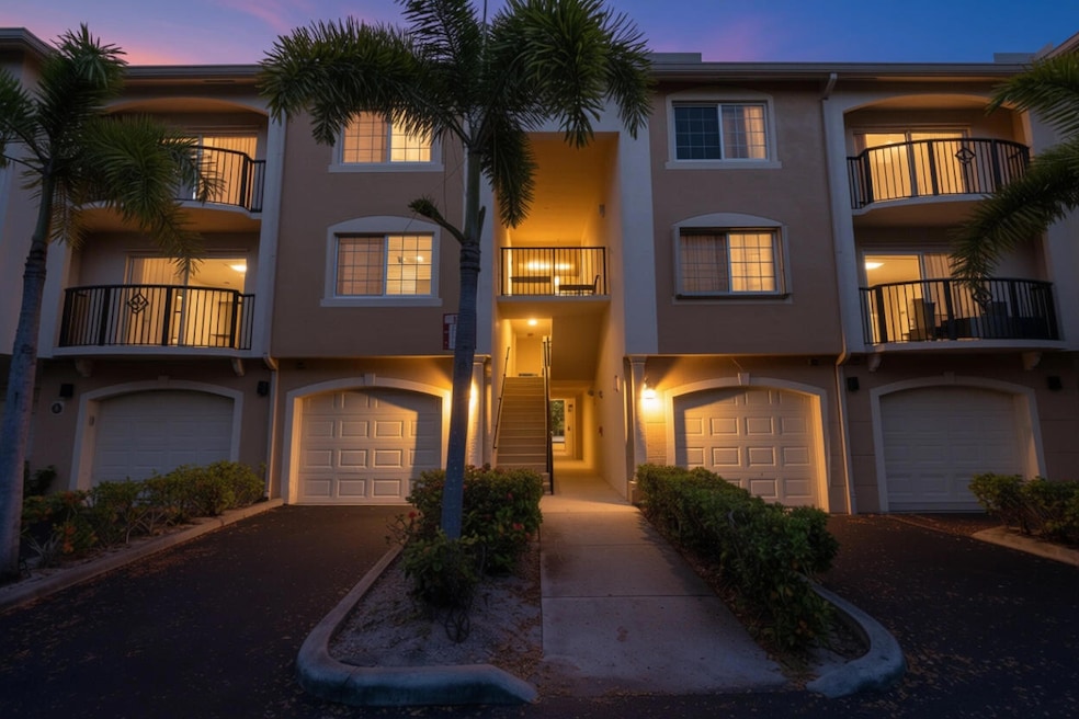 400 Crestwood Ct N unit 420, Royal Palm Beach, FL 33411 - photo 1