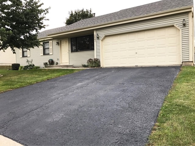 227 Bolz Rd, Carpentersville, IL 60110 - photo 1