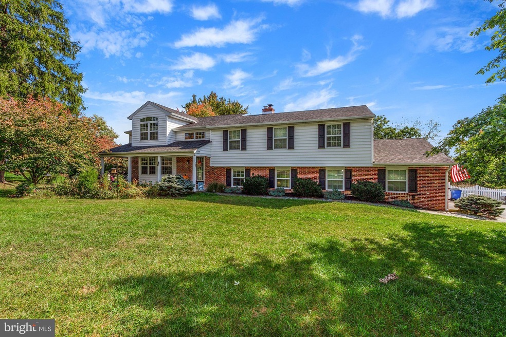 39 Bittersweet Dr, Glen Mills, PA 19342 - photo 1