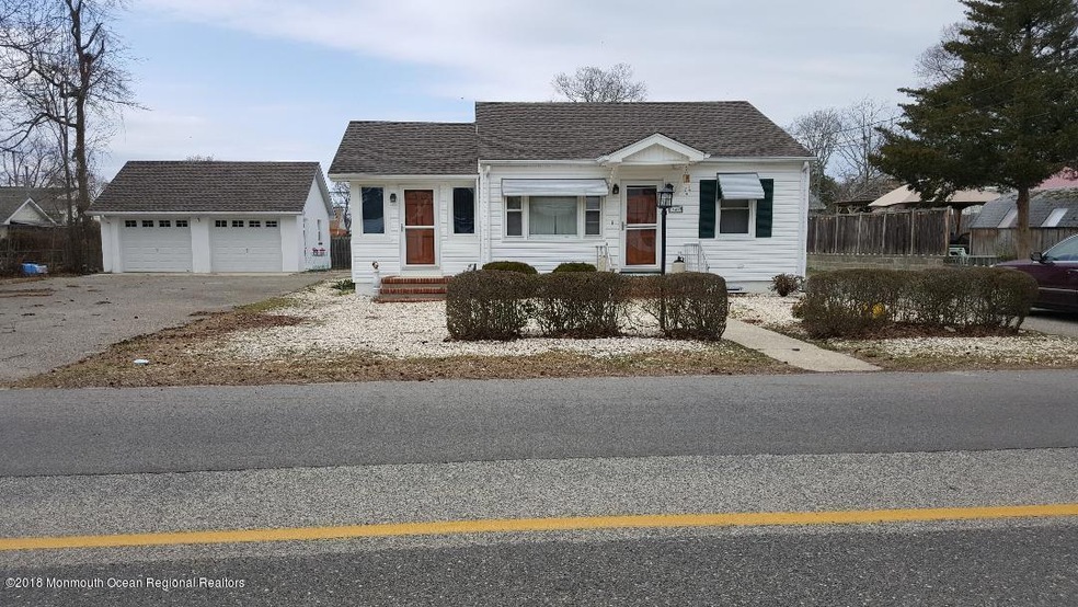 647 E Point Pleasant Ave, Ocean Gate, NJ 08740 - photo 1