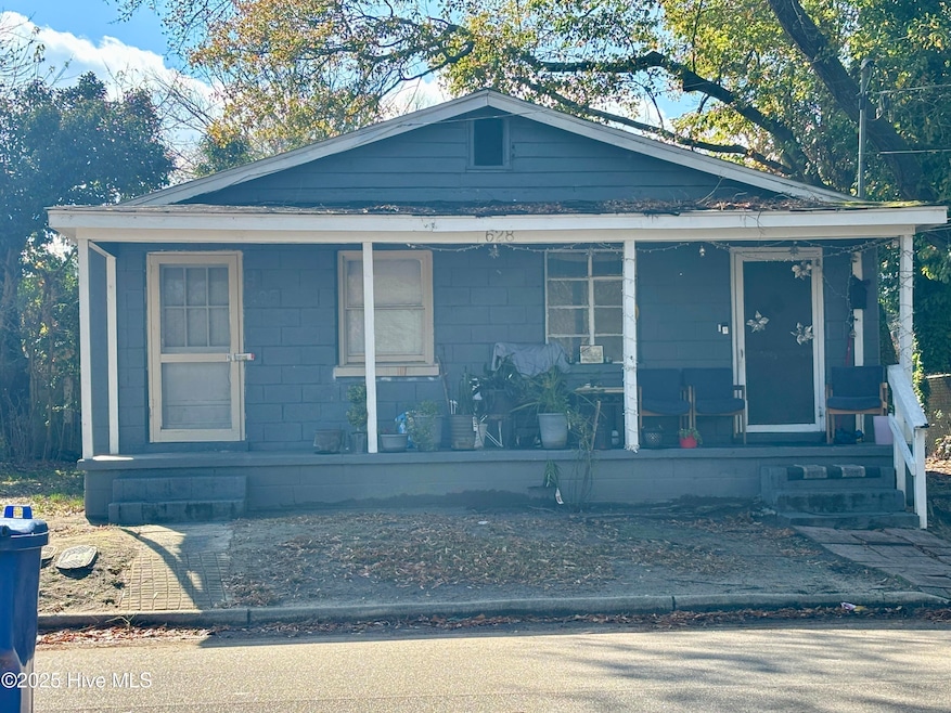 628 Viola St E, Wilson, NC 27893 - photo 1