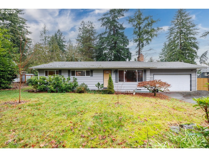 16880 Tracy Ave, Lake Oswego, OR 97035 - photo 1