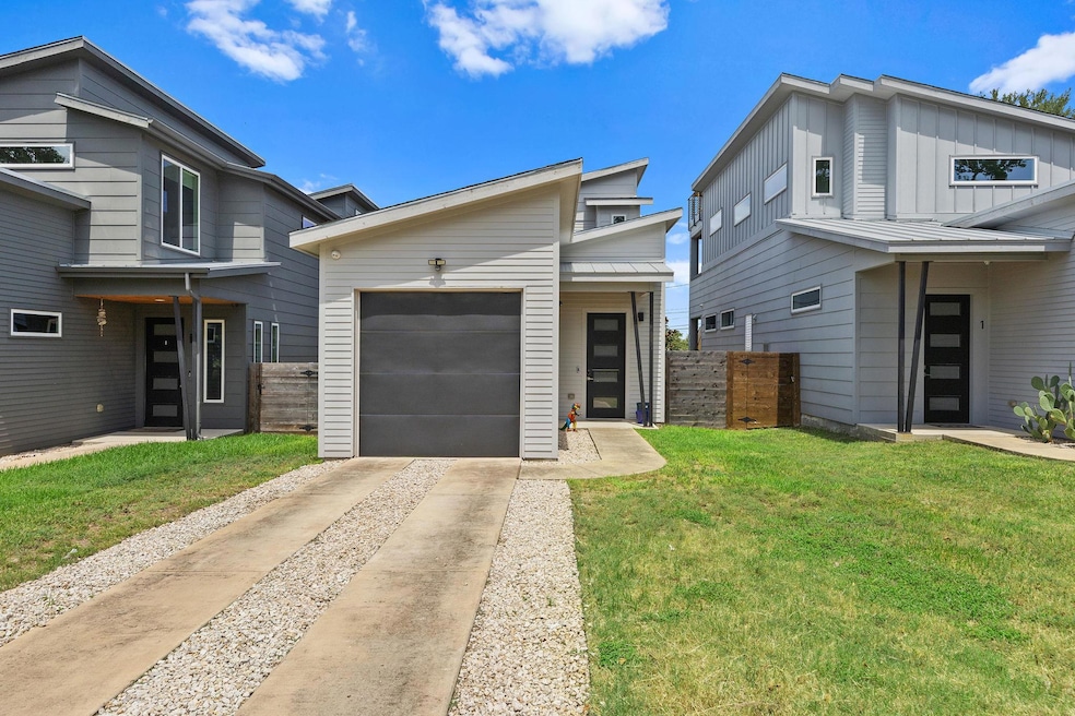 1174 Bedford St unit 2, Austin, TX 78702 - photo 1