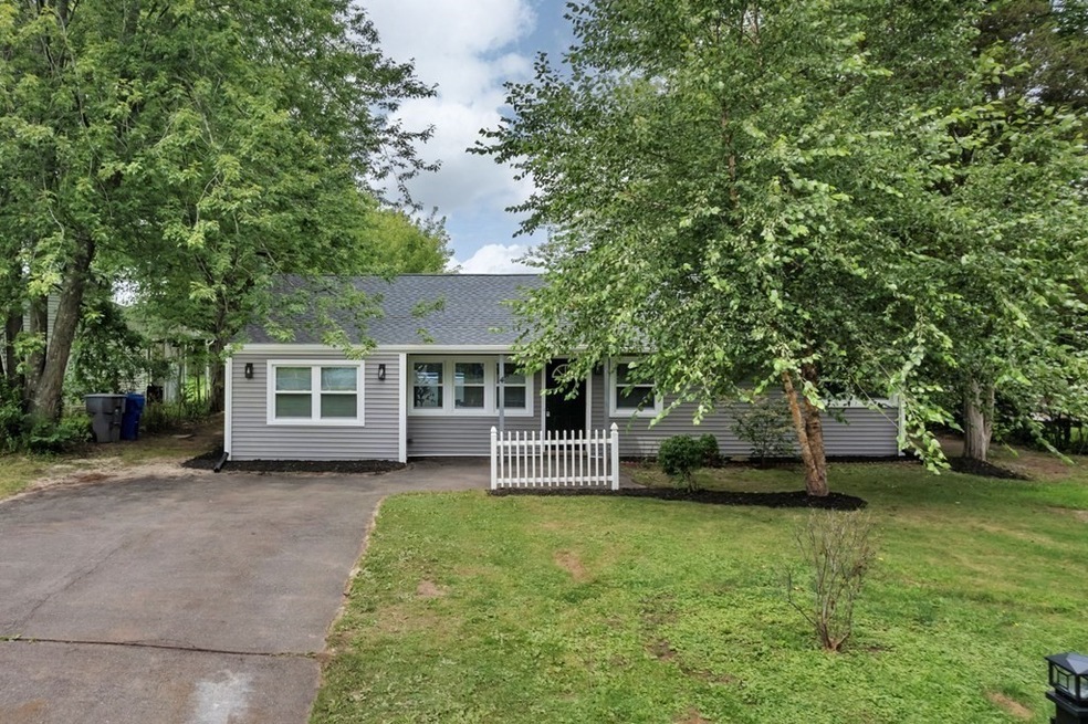 4 Weymouth Dr, Enfield, CT 06082 - photo 1