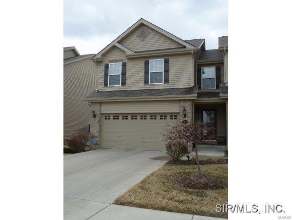 6838 Hampshire Ct, Maryville, IL 62062 - photo 1