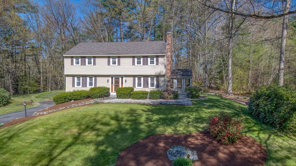 43 Sandy Pond Pkwy, Bedford, NH 03110 - photo 1