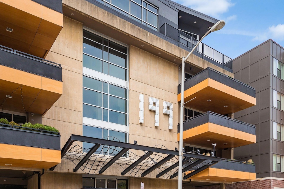 199 S 5th St unit 406, Columbus, OH 43215 - photo 1