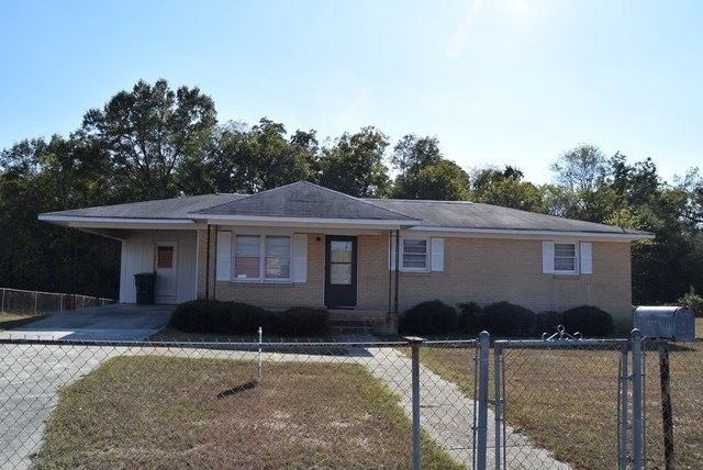203 Dixon St, Warner Robins, GA 31088 - photo 1