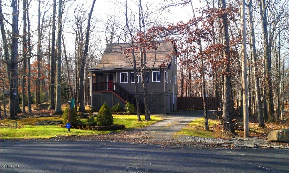 USR452 Wren Ct, Hawley, PA 18428 - photo 1