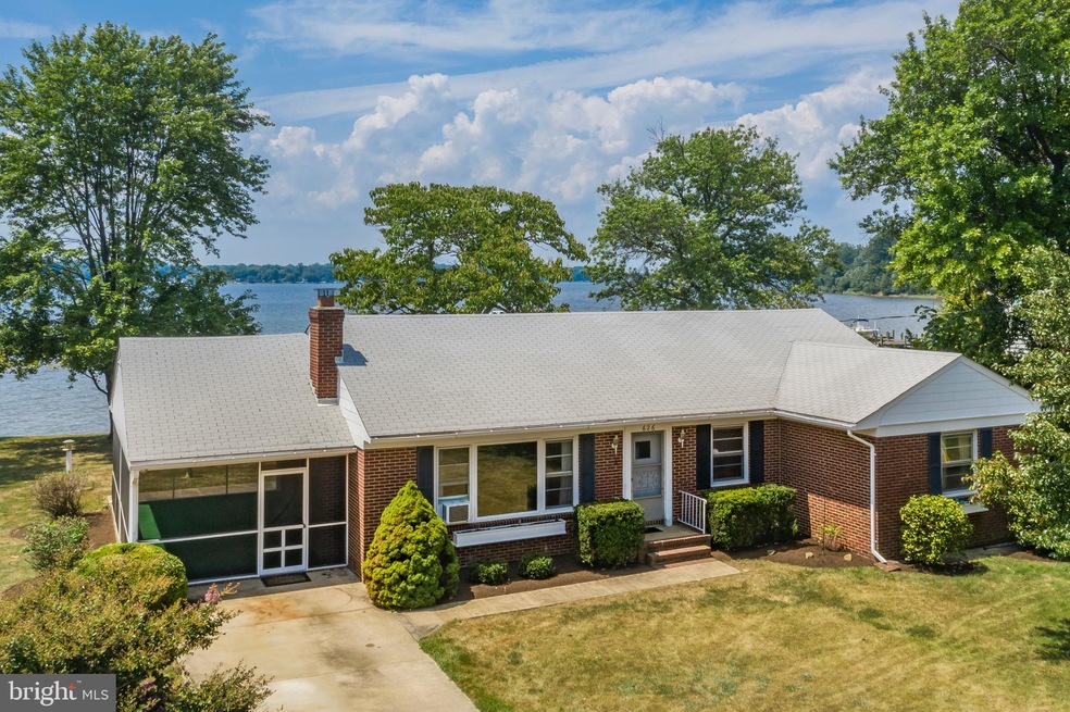 626 Riverside Dr, Annapolis, MD 21403 - photo 1