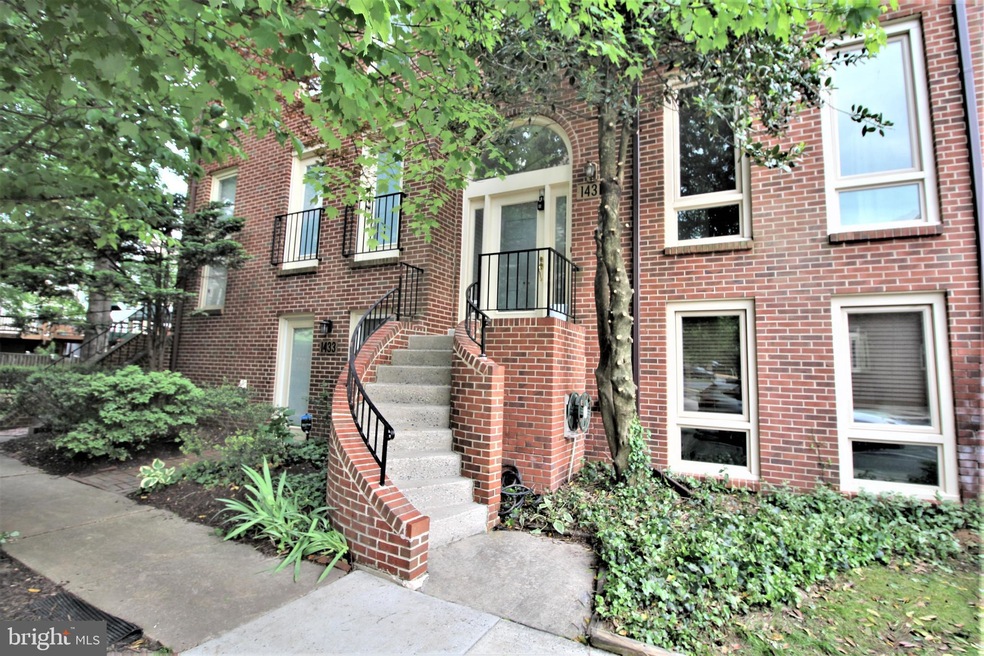 1431 Templeton Place, Rockville, MD 20852 - photo 1