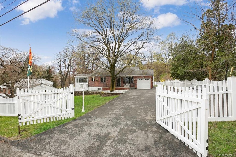 6 Mac Arthur Blvd, Cortlandt Manor, NY 10567 - photo 1