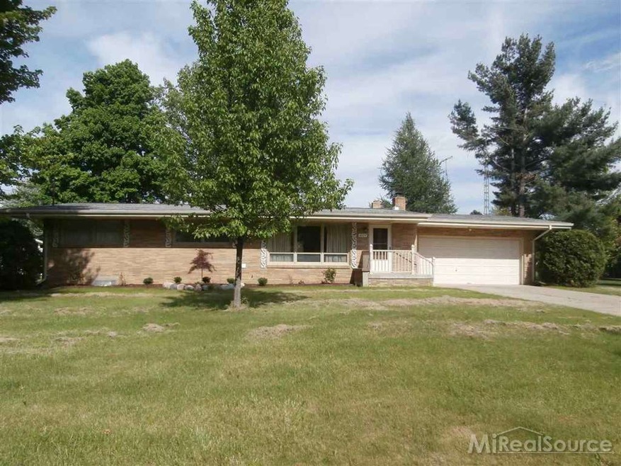 1004 Ward St, Owosso, MI 48867 - photo 1