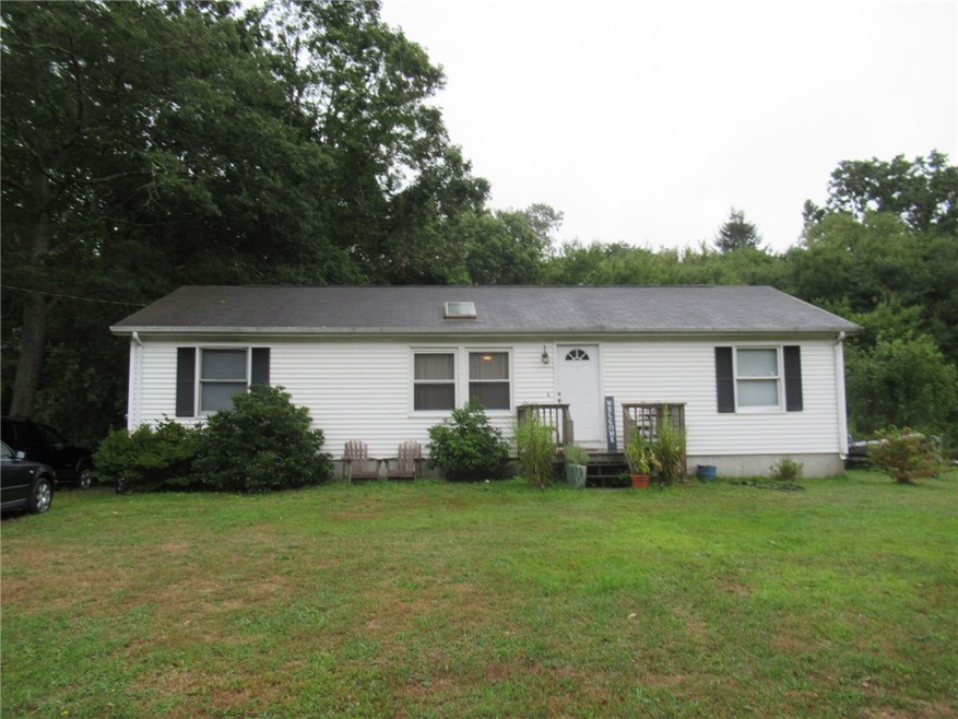 51 Robin Hollow Ln, Westerly, RI 02891 - photo 1