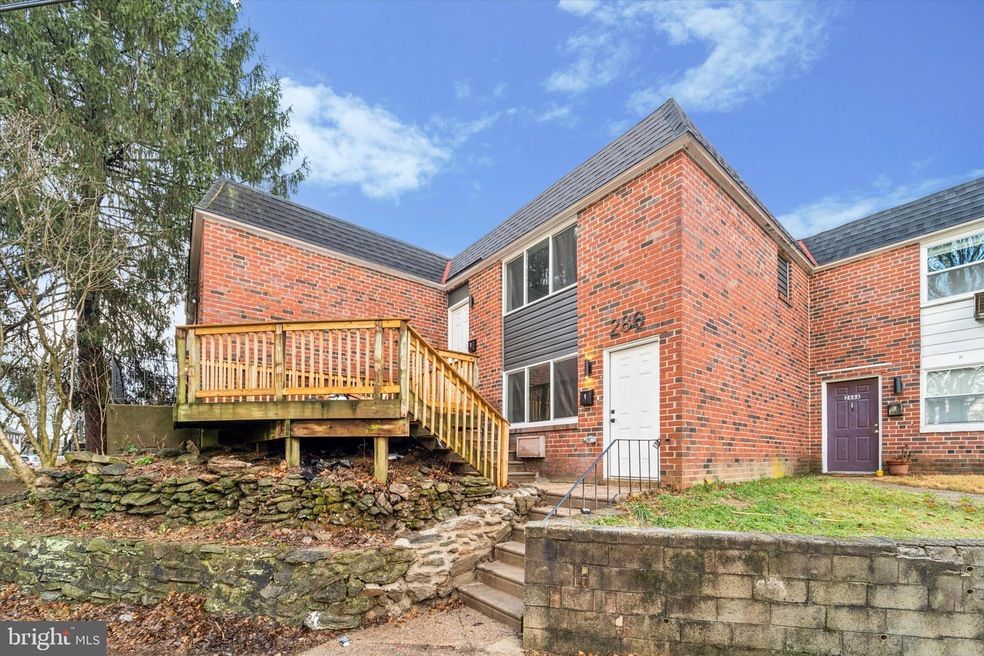 286 Greenough St unit 1, Philadelphia, PA 19127 - photo 1