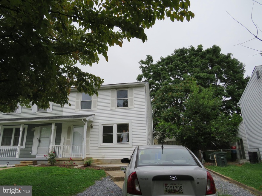 1493 Key Pkwy, Frederick, MD 21702 - photo 1