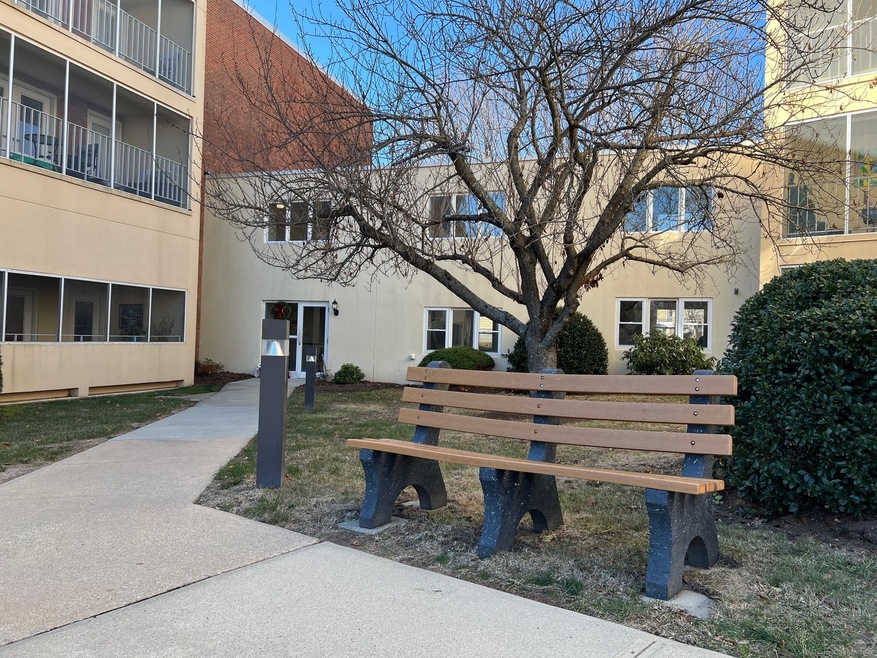 75 Washington Ave unit 4-102, Hamden, CT 06518 - photo 1