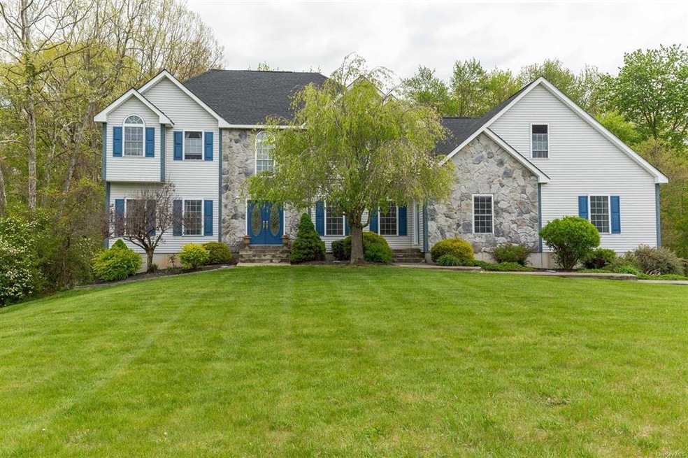 136 Moonlight Dr, Stormville, NY 12582 - photo 1